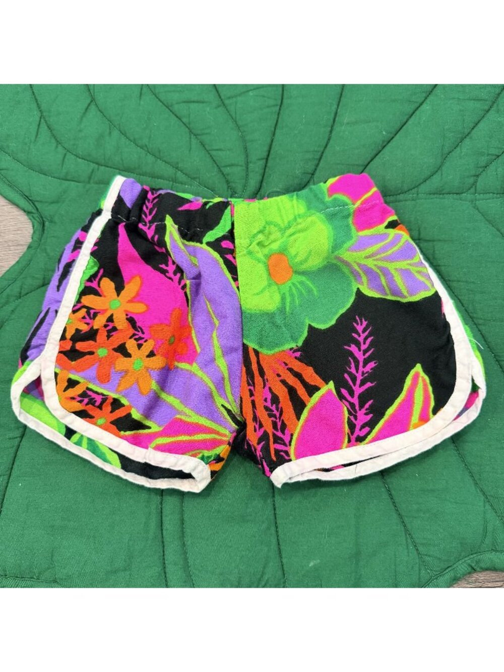 Elli-O Hawaii 4T Vintage Hawaiian Fabric Handmade Retro Shorts